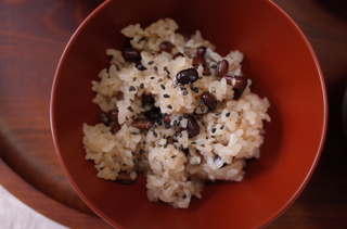 お食い初め赤飯 佐久間神楽餅米・べにや小豆.jpg