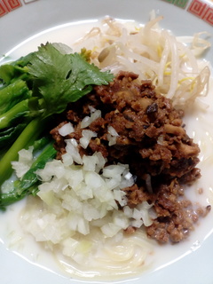 担々麺2017.3.20鶏ガラスープ.jpg