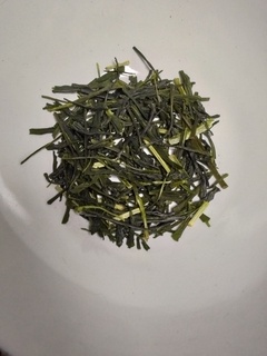 月ヶ瀬健康茶園茶葉.jpg