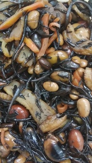 7種の豆いりひじき煮.jpg